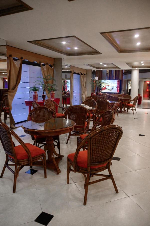Granados Park Hotel Asuncion Exteriör bild