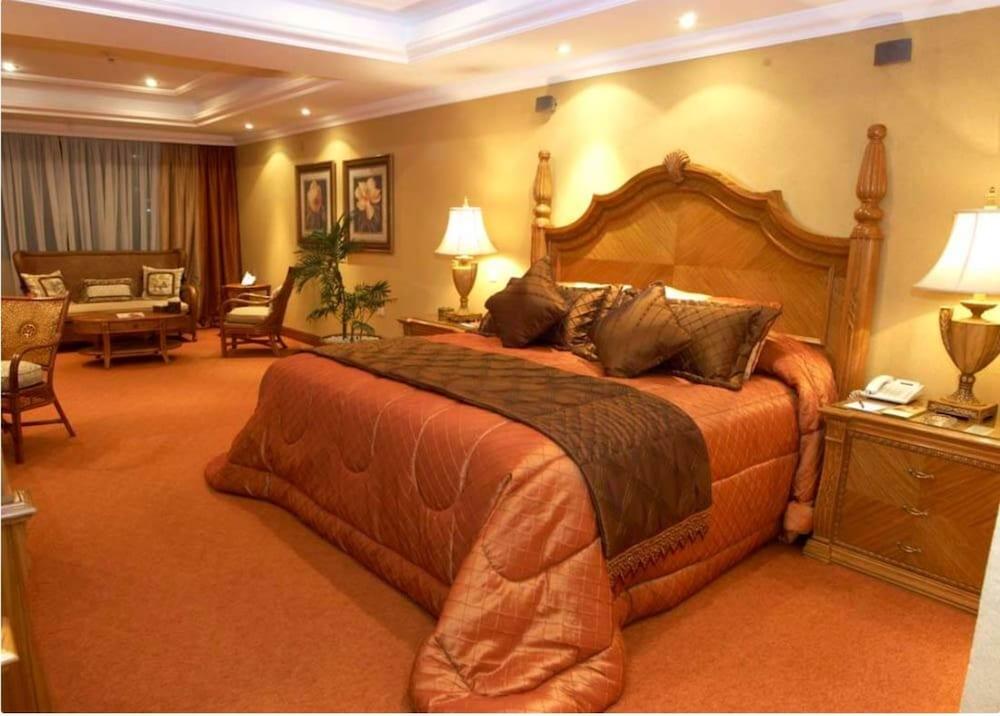 Granados Park Hotel Asuncion Exteriör bild